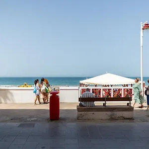 Delfin Azul By Time , Cádiz España